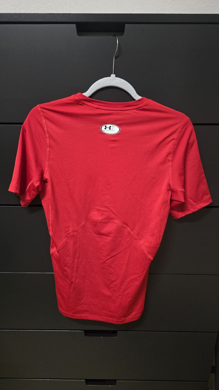 Under Armour T-Shirts: Under Armour Compression Shirt – Neu (gemäss Beschreibung) aus Rothrist von adniramadani21 1