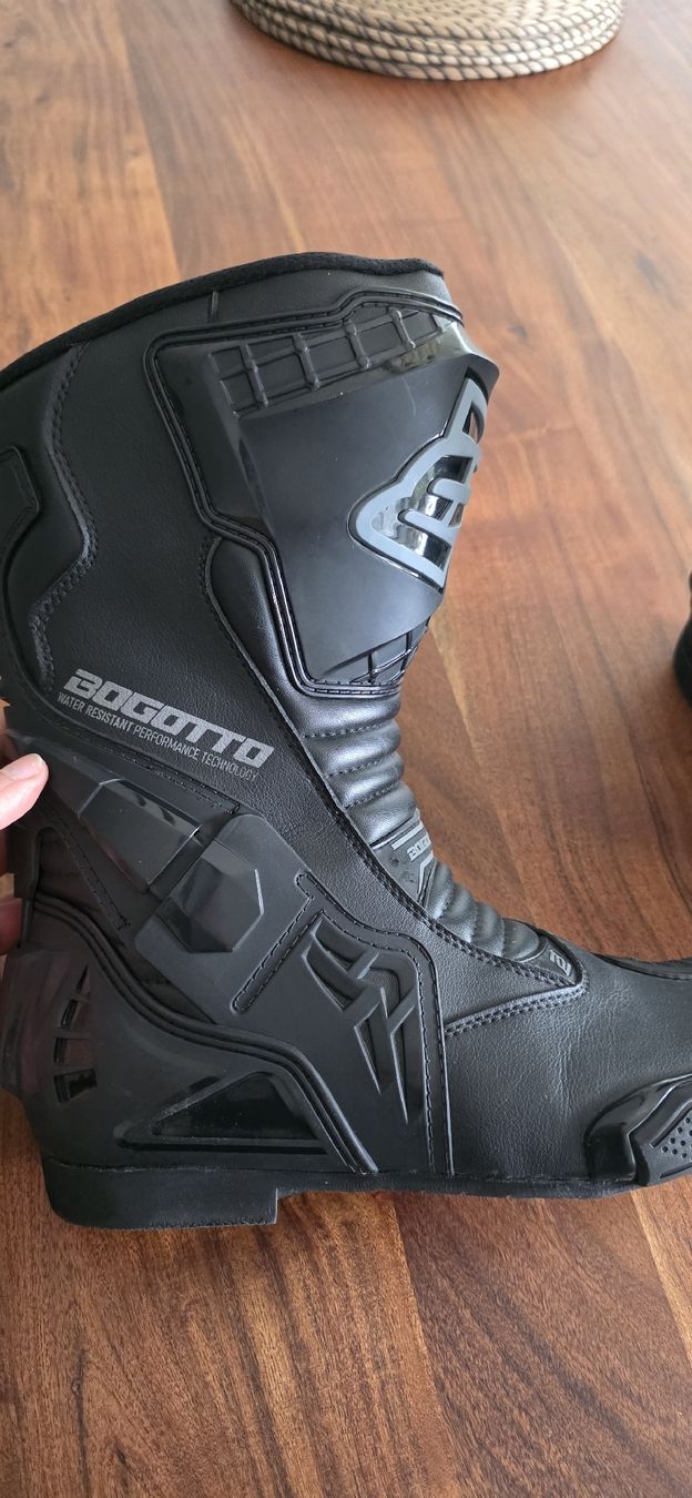 Scarpe da uomo: BOGOTTO Motorradstiefel Grösse 41 – Usato da Kreuzlingen venduto da abu_5lfg 6