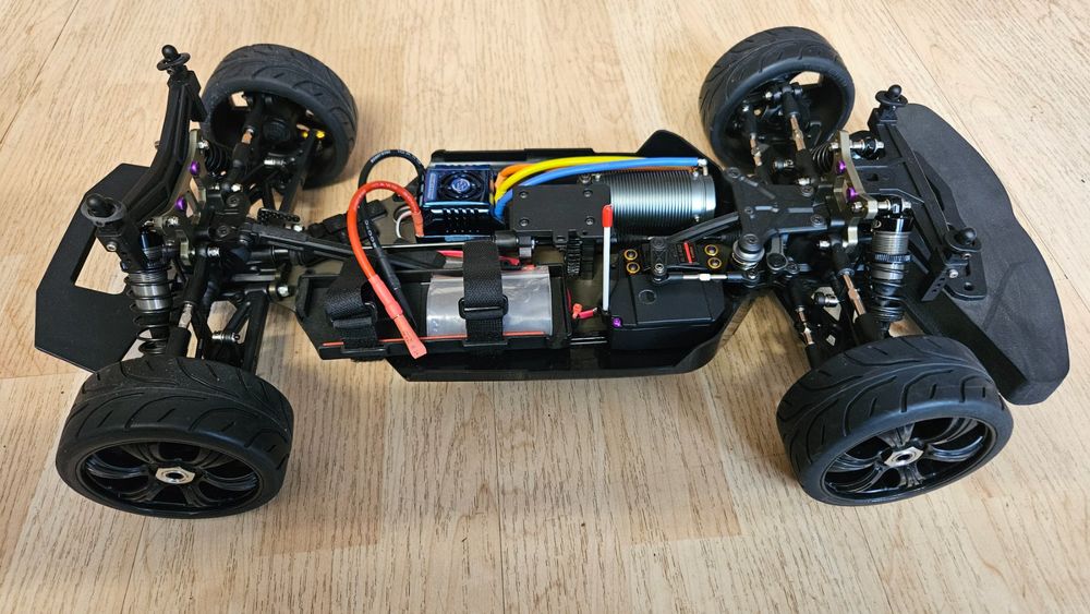 RC Kits de montage: Rc Car GT - V2e 4WD 1:8 – Neuf (Voir description) à Schlosswil par Progo 3