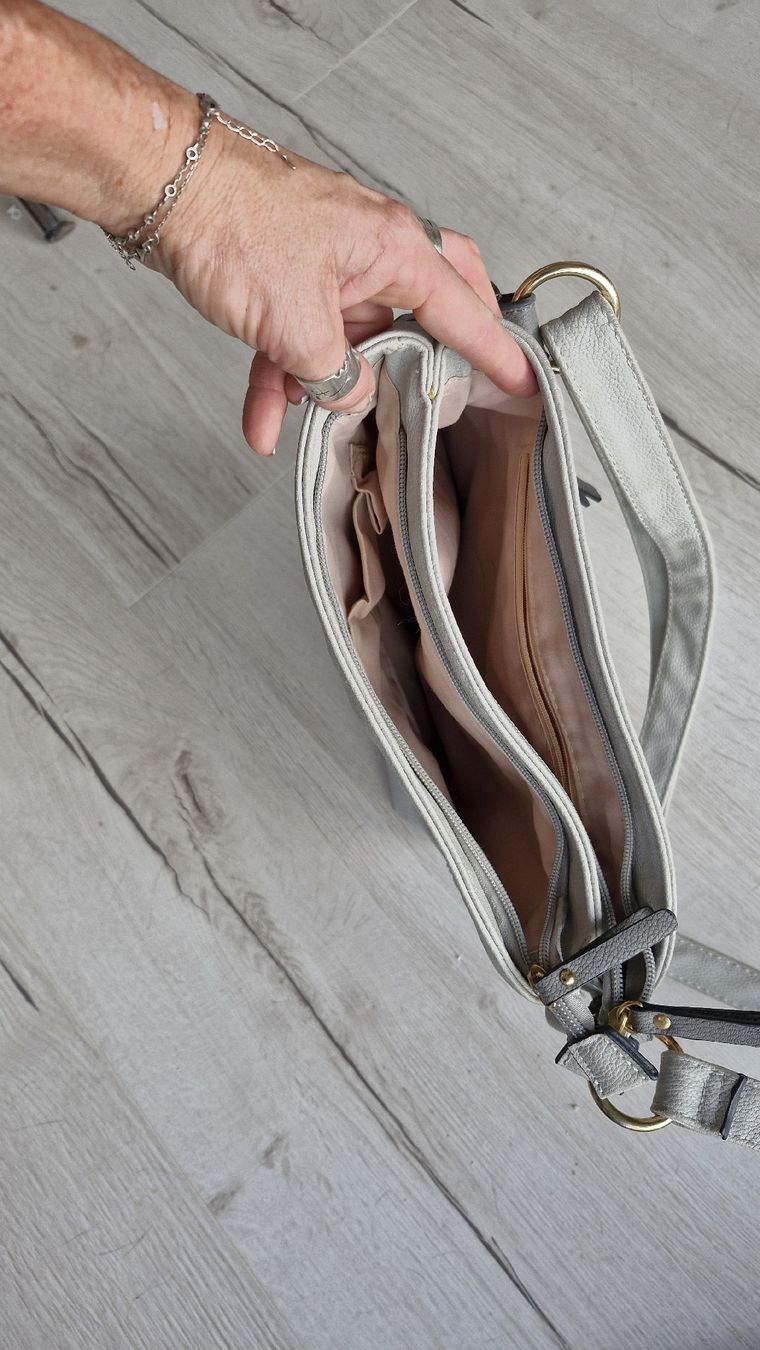 Sacs femmes: Tasche grautöne neuwertig – D'occasion à Wyssachen par Soenne 1