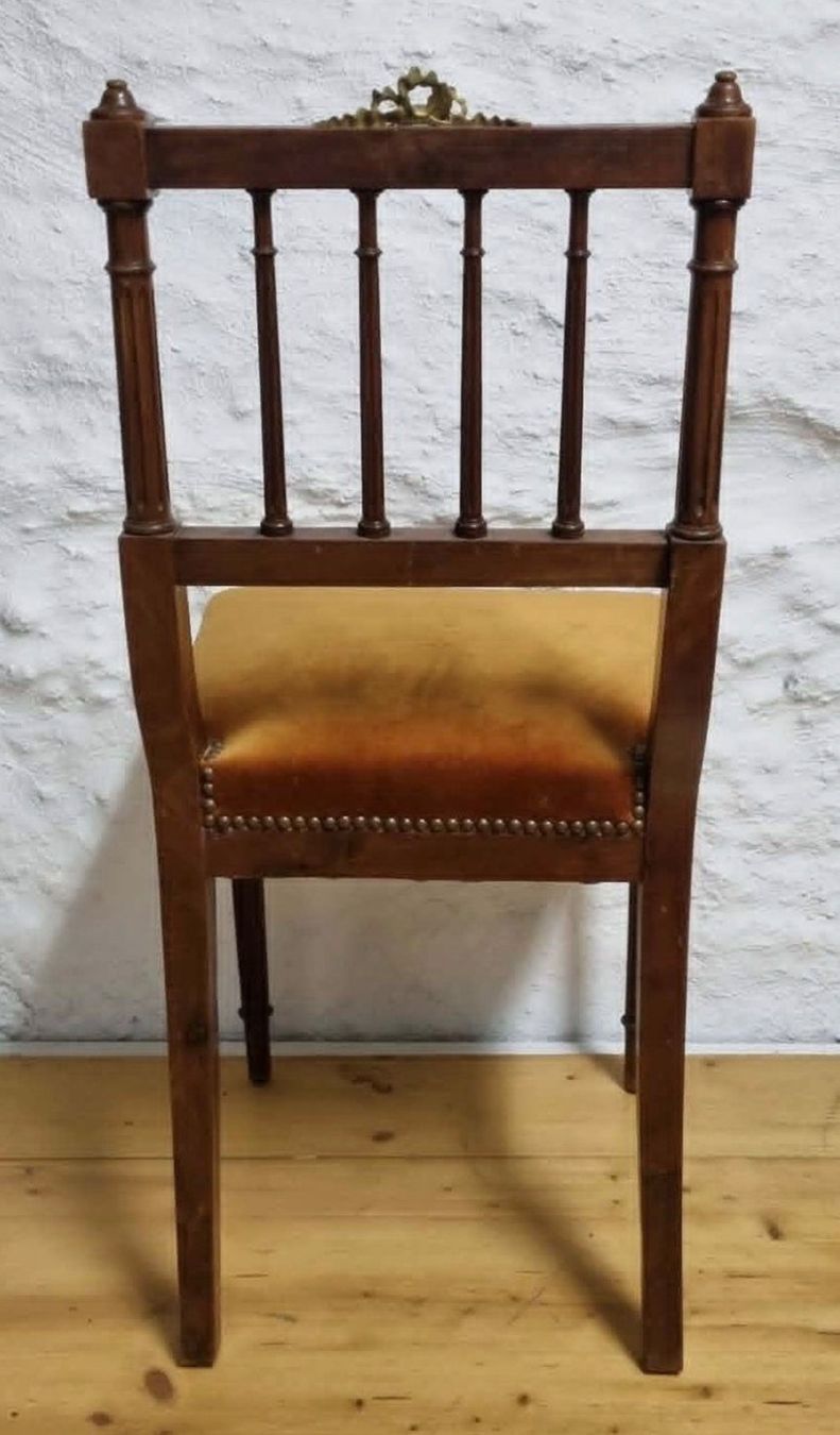 Sedie: Antiker Stuhl Louis XVI Stil – Usato da Solothurn venduto da NUVICO 2