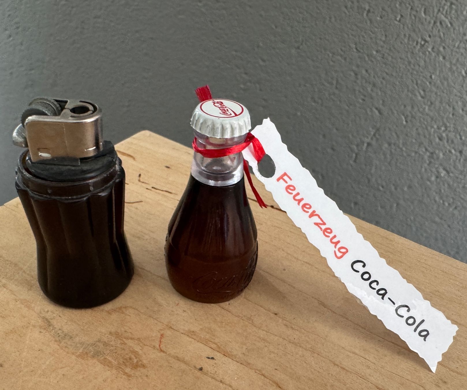 Accendini: Älteres Coca Cola Feuerzeug Webung - vintage – Usato da Rothrist venduto da Luckywinner 4