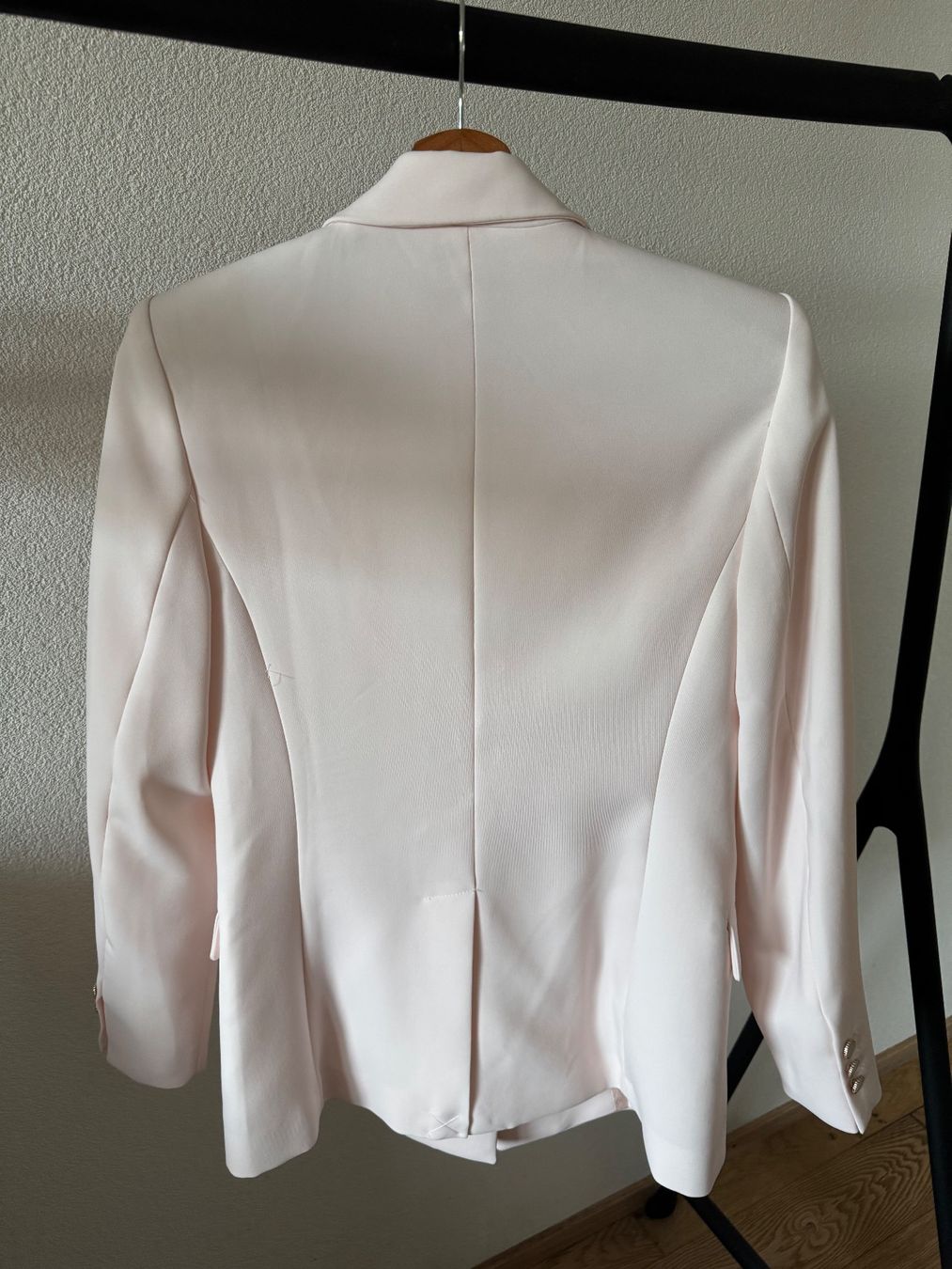 Mango Vestes: Blazer rose neuf mango – Neuf (Voir description) à Bulle par val_gs57 4