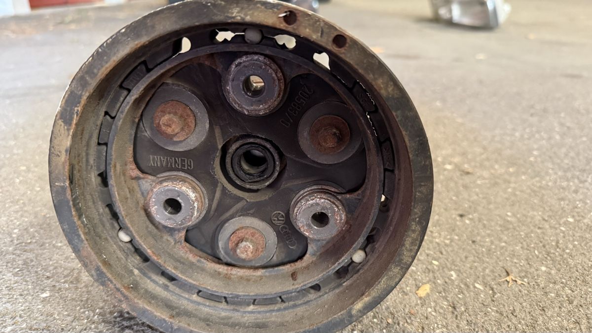 Volkswagen Tutti pezzi di ricambio auto: Golf 3 2.9 VR6 Kardanwelle mit Hardyscheiben – Usato da Brunnen venduto da Michj 4