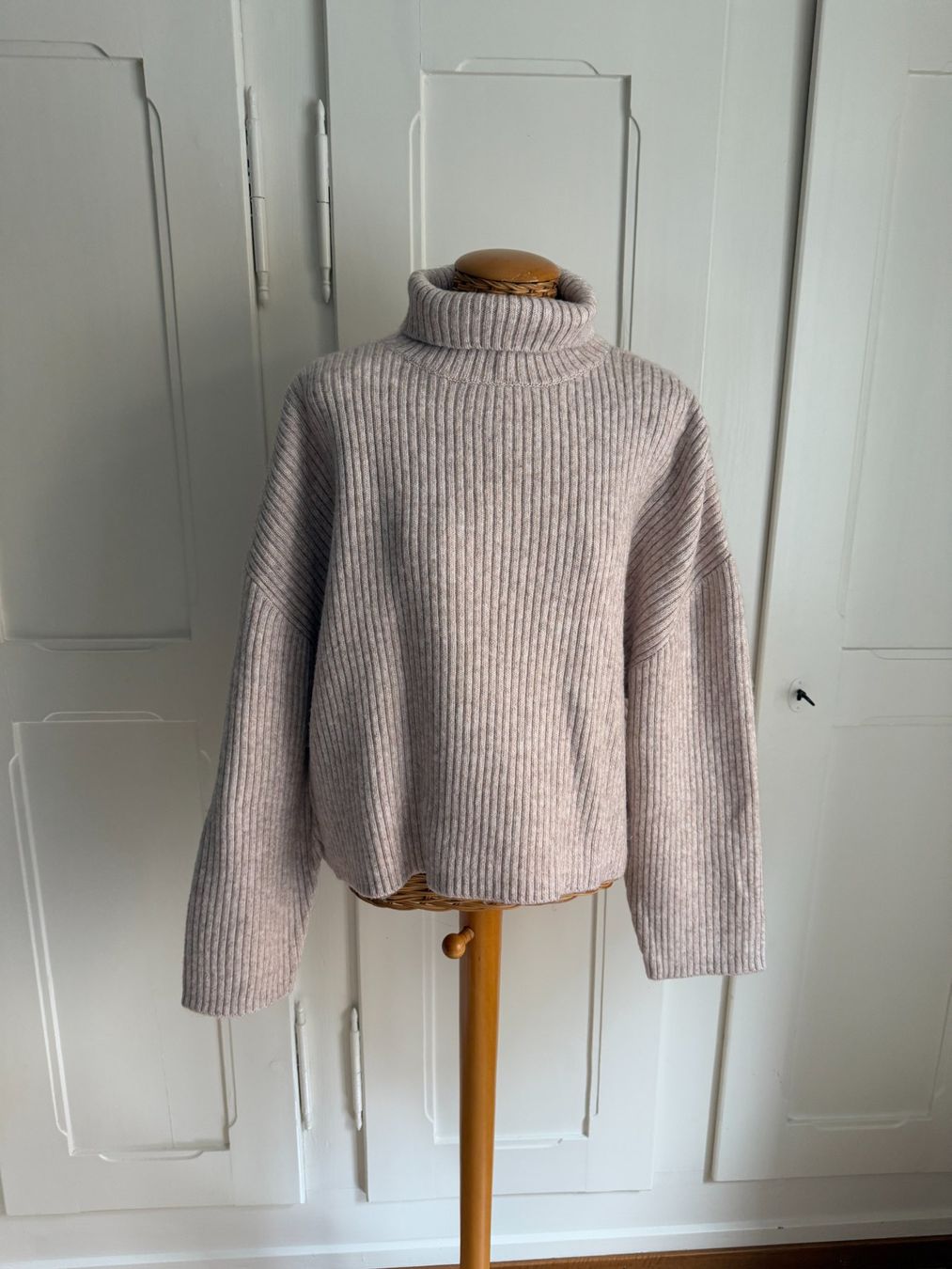 Only Maglioni & Felpe: ONLY - Rollkragen Strickpullover beige XXXL – Usato da Zürich venduto da Diazaio