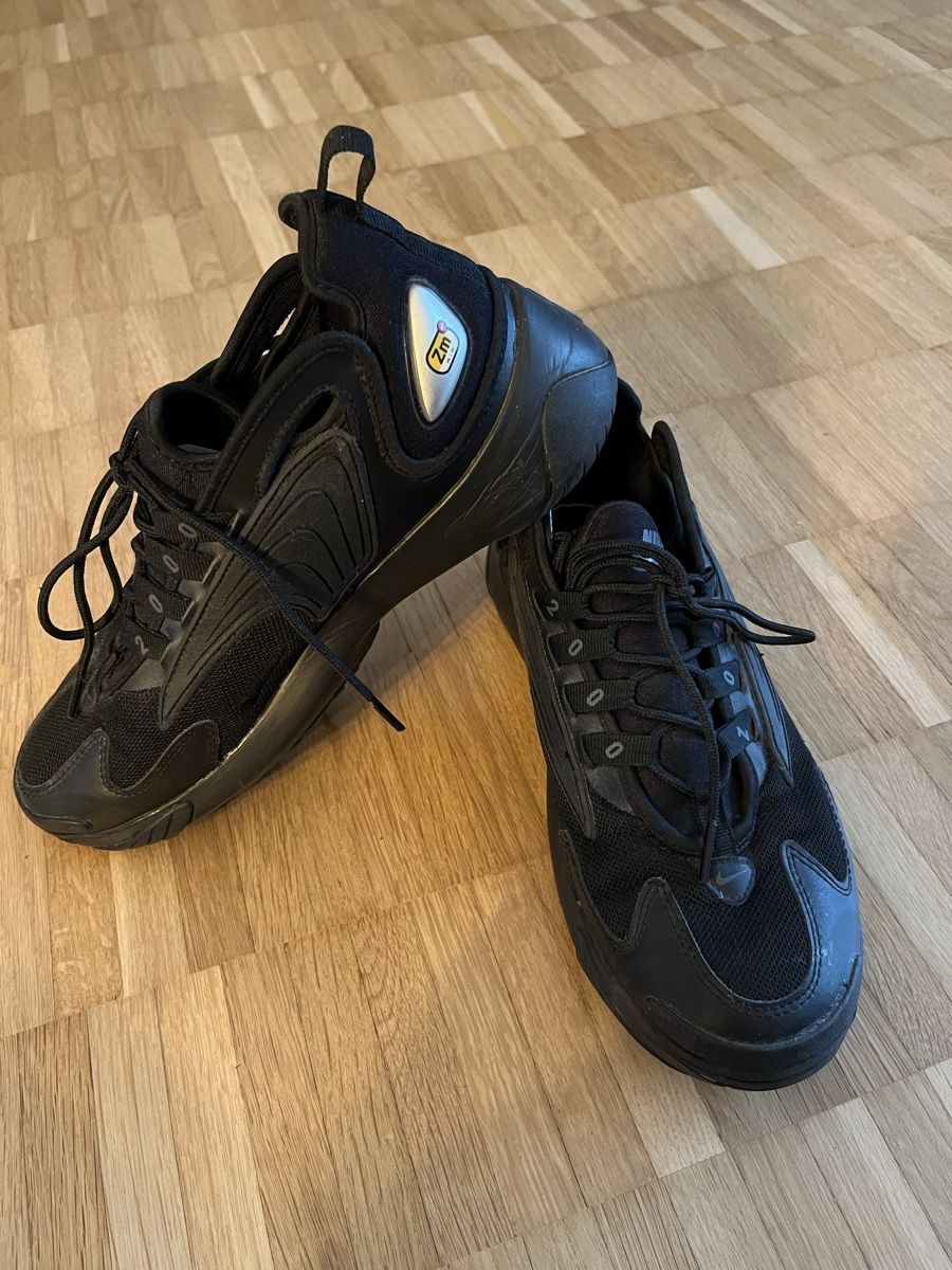 Nike Scarpe da uomo: Nike Schuhe Herren 40.5 – Usato da St. Gallen venduto da Cocobello1892