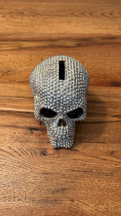 Nemesis Now Geometrische Spardose Aus Keramik - Schwarzer Totenkopf-Design, 11,6 Cm Hoch - Perfekt Für Gothic-Deko & Sparen