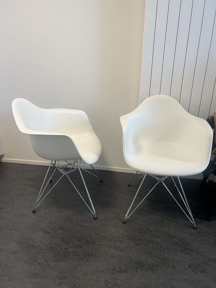Vitra Stühle: 2er Set Vitra Eames Plastic Armchair DAR – Gebraucht aus Zürich von stadler05 1