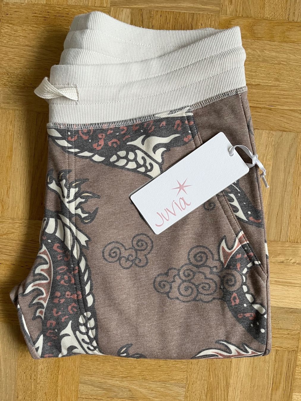 Pantaloni: JUVIA Sweatpants XS – Nuovo (secondo la descrizione) da Zürich venduto da Kleanthy 6
