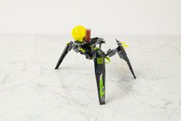 LEGO Exo-Force 8104 Shadow Crawler 2007 (📖)