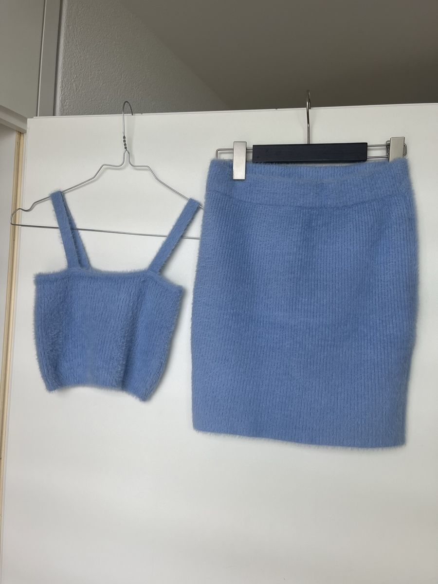Bershka Vestiti: Ensemble bleu top et jupe – Usato da Neuchâtel venduto da Ariane_vn00