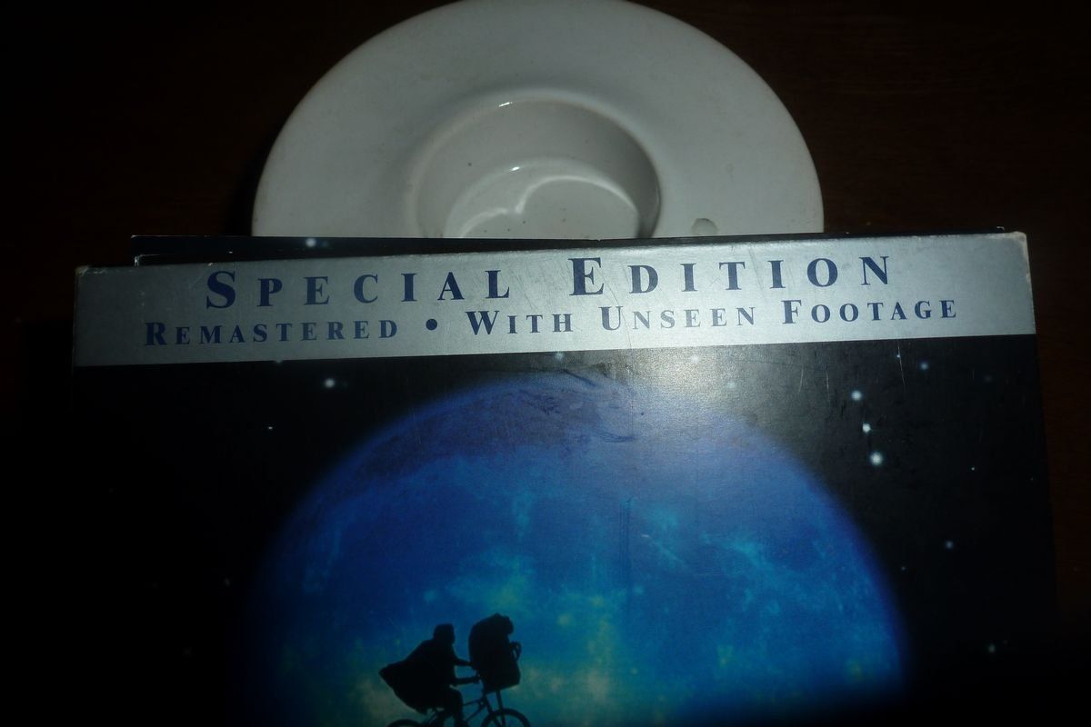 Tous les DVDs: E.T. THE EXTRA - TERRESDTRIAL 2 DVD – D'occasion à Emmen par newdeal1970 5