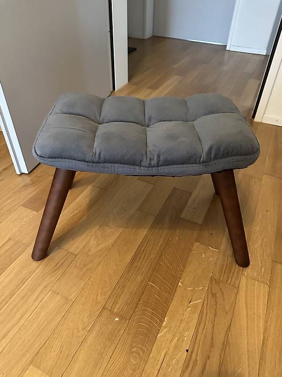 Vidaxl Chaises: Schaukelstuhl mit Hocker – D'occasion à Glattbrugg par Natalia.zueri 3