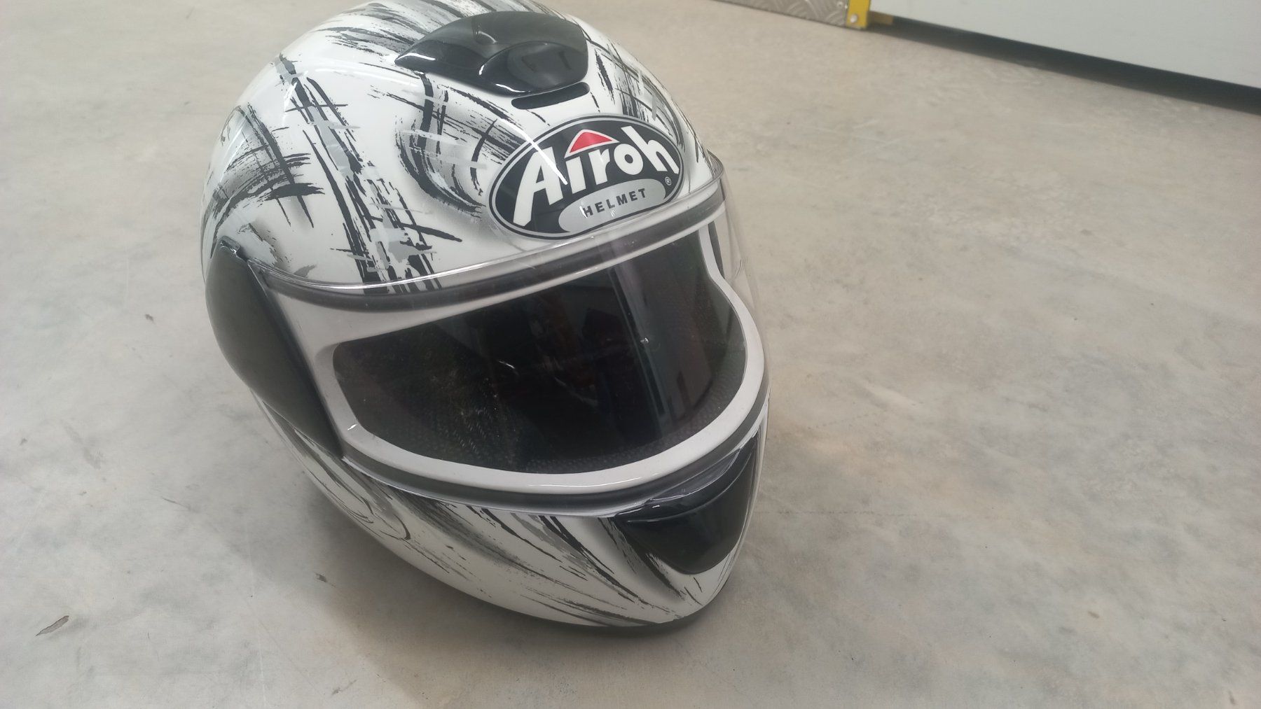 Airoh Casques & visières: Motorrad Helm – D'occasion à Zürich par alexrech