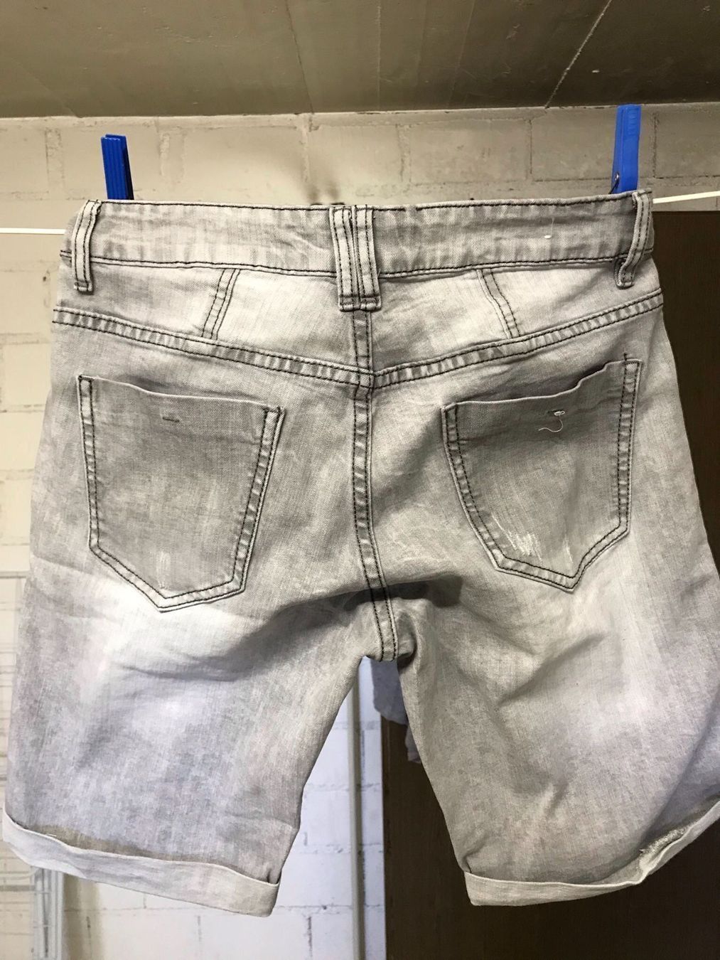 Pantaloni: 1 HerrenKurz Hose grösse 44/30 – Usato da Thun venduto da jeff070 1