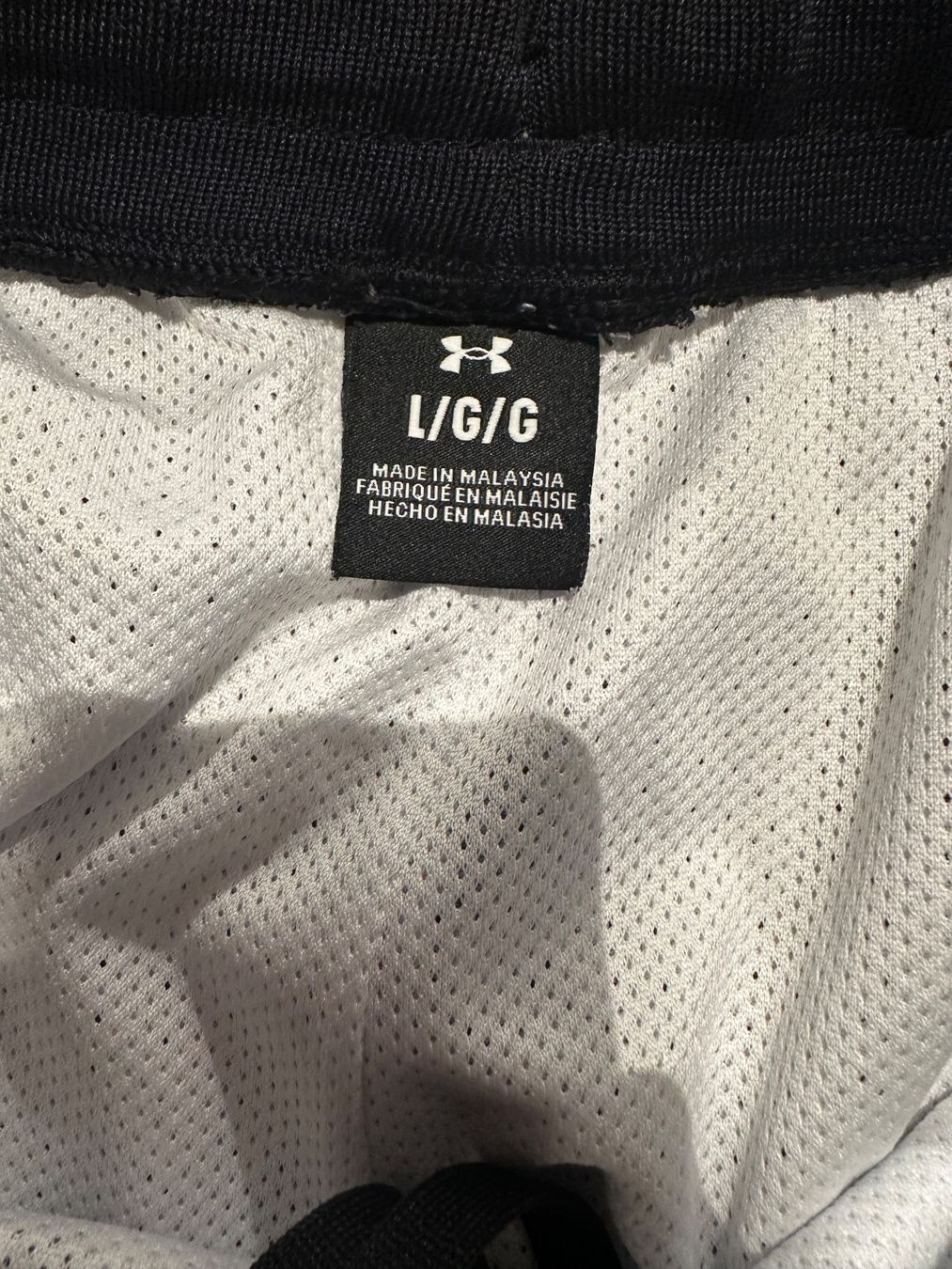 Under Armour Pantaloni: Limited Edition Under Armour - Stephen Curry x Bruce Lee – Nuovo (secondo la descrizione) da Herrliberg venduto da yuv_ro 4
