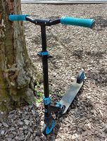 faltbaren Kinder- und Jugend-Scooter der Marke Motion
