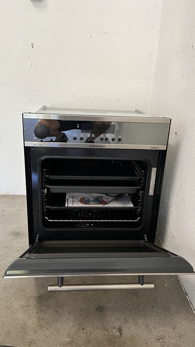 Electrolux Backöfen: Electrolux Kombi-Steamer-Backofen – Gebraucht aus Halden von Pippin86 1