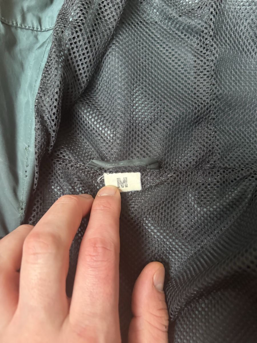 Helly Hansen Giacche: 90S HELLY HANSEN HOODED OUTDOOR JACKET M – Usato da Zürich venduto da Mai.rast 6