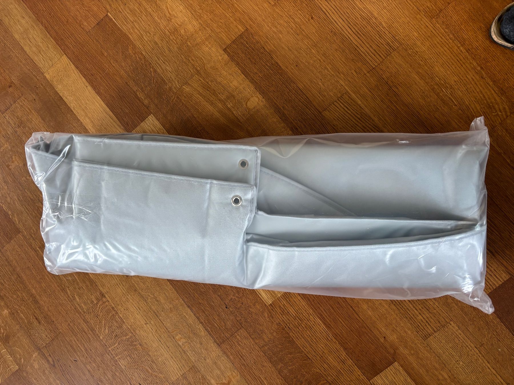 Sonstiges: Blache / Winterabdeckung Gaskasten Wohnwagen Knaus – Neu und originalverpackt aus Zell ZH von ruedib2007 2