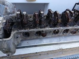 Zylinderkopf zu Mercedes 280 SEb