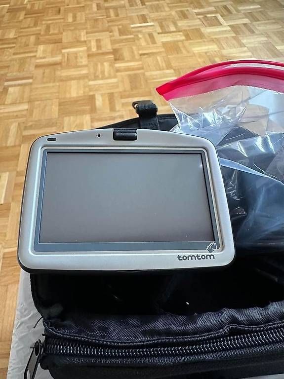 Navigatori: Tomtom Navi gerät – Usato da Schöftland venduto da Stella 3