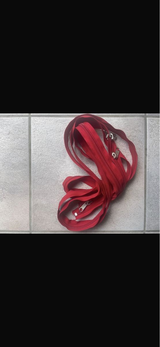 Nastri decorativi: Roter Reissverschluss, Länge 4 Meter – Nuovo (secondo la descrizione) da Eglisau venduto da Vidal_sosun 2