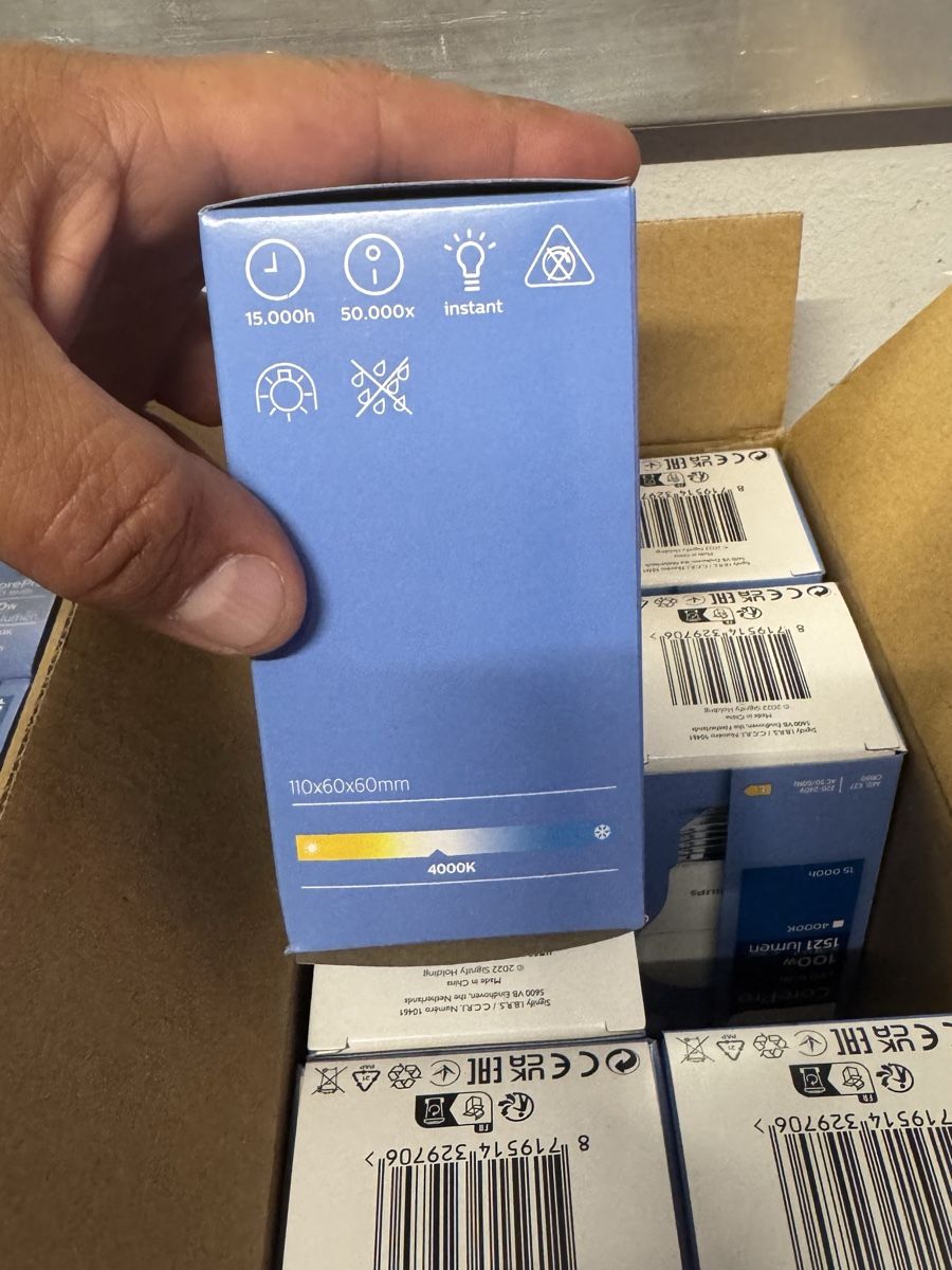 Lampade: Philips CorePro LED Birne 20 stk. Neu – Nuovo (secondo la descrizione) da Schlieren venduto da Freundlich02 5