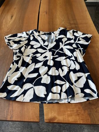 C&A Bluse mit Muster, Grösse 38, Top Zustand