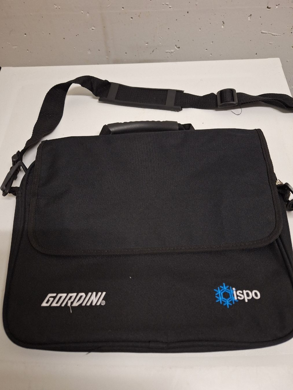 Taschen: ISPO TASCHE – Gebraucht aus Glattbrugg von Rene1766