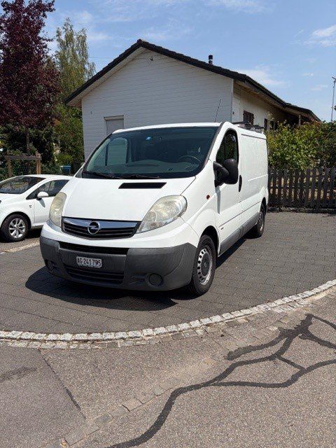 Opel Veicoli commerciali: Opel Vivaro 2.0 CDTI Eco – Usato da Rothrist venduto da SchHunWerGmbH