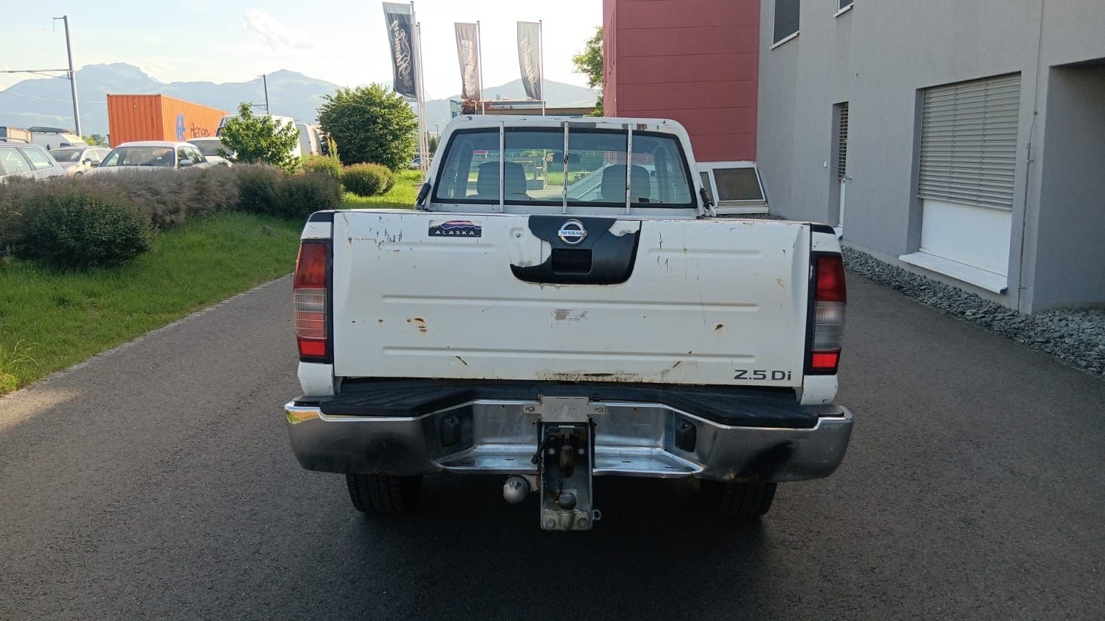 Nissan Autos: Nissan King Cab 4WD – D'occasion à Rebstein par TonyRasta-Autohandel 3