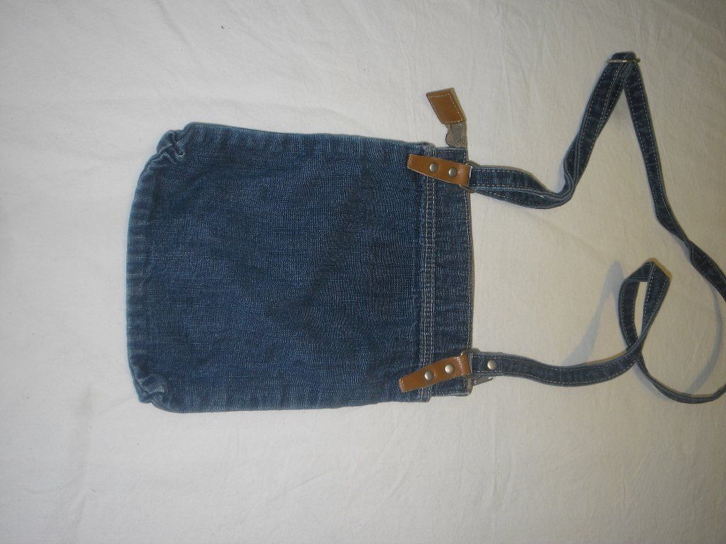 Borse da donna: Tasche - Jeans Umhängetasche - Levis – Usato da Büren SO venduto da omsa 1
