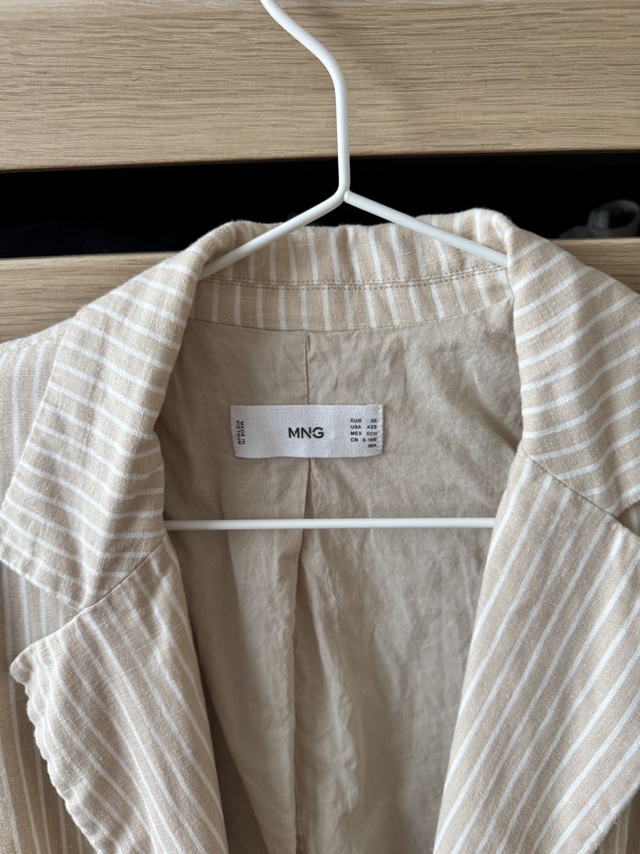 Mango Giacche: Linen blend stripe blazer S Mango – Usato da Zürich venduto da Lovelyperfumes 1