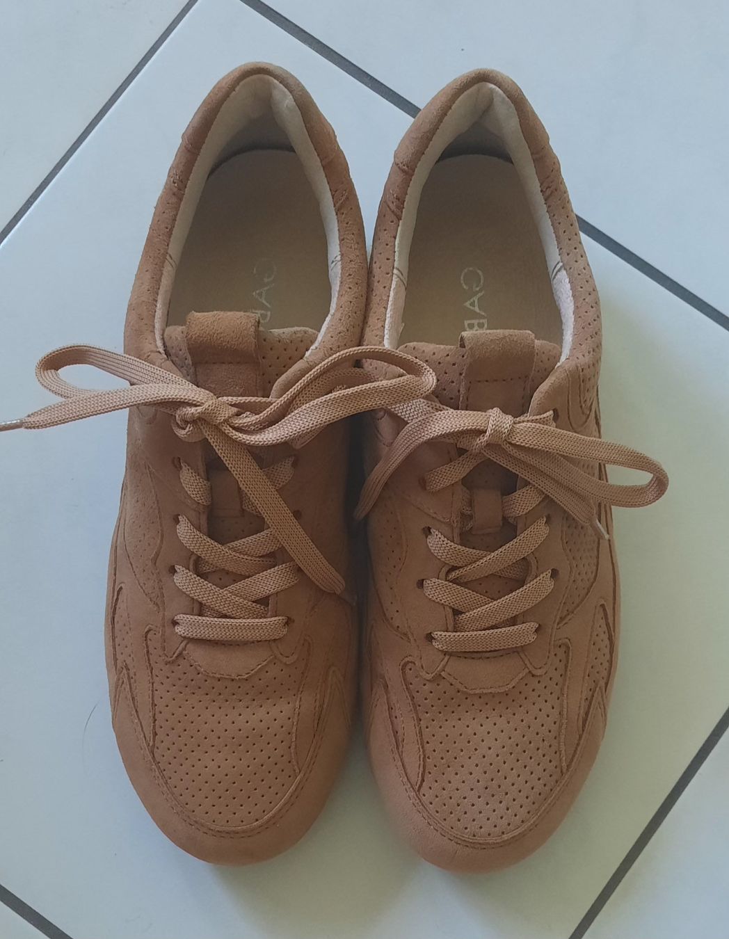 Gabor Chaussures femmes: GABOR Sneakers – D'occasion à Forch par katjamo
