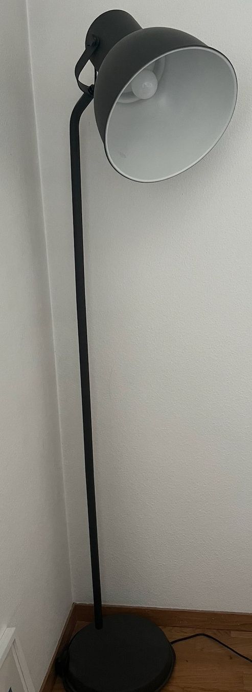 Ikea Lampade: IKEA Standlampe Hektar, dunkelgrau – Usato da Aesch BL venduto da fra_852j 1
