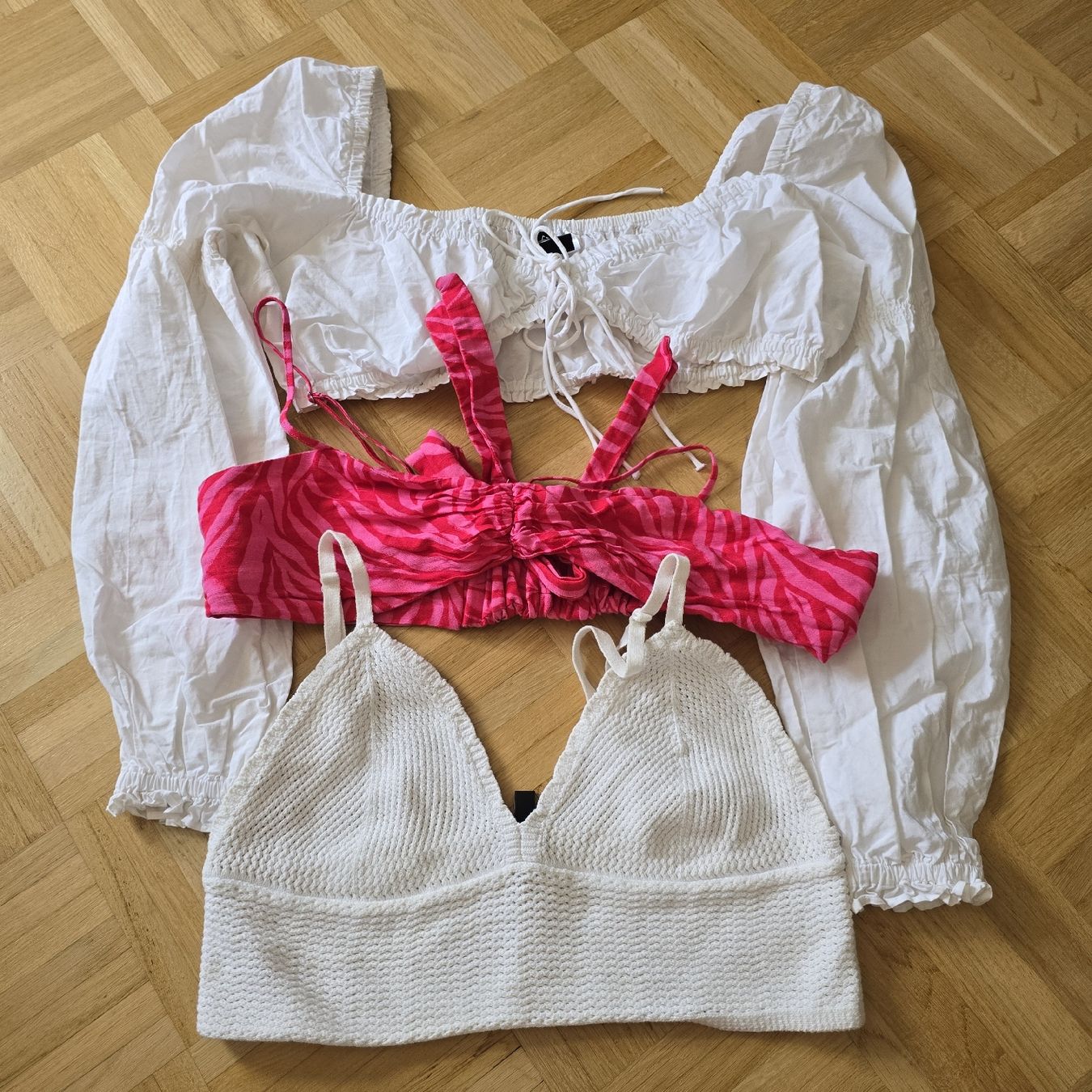 H&M Top: 3pcs H&M Summer Tops L – Usato da Basel venduto da DaniJohni