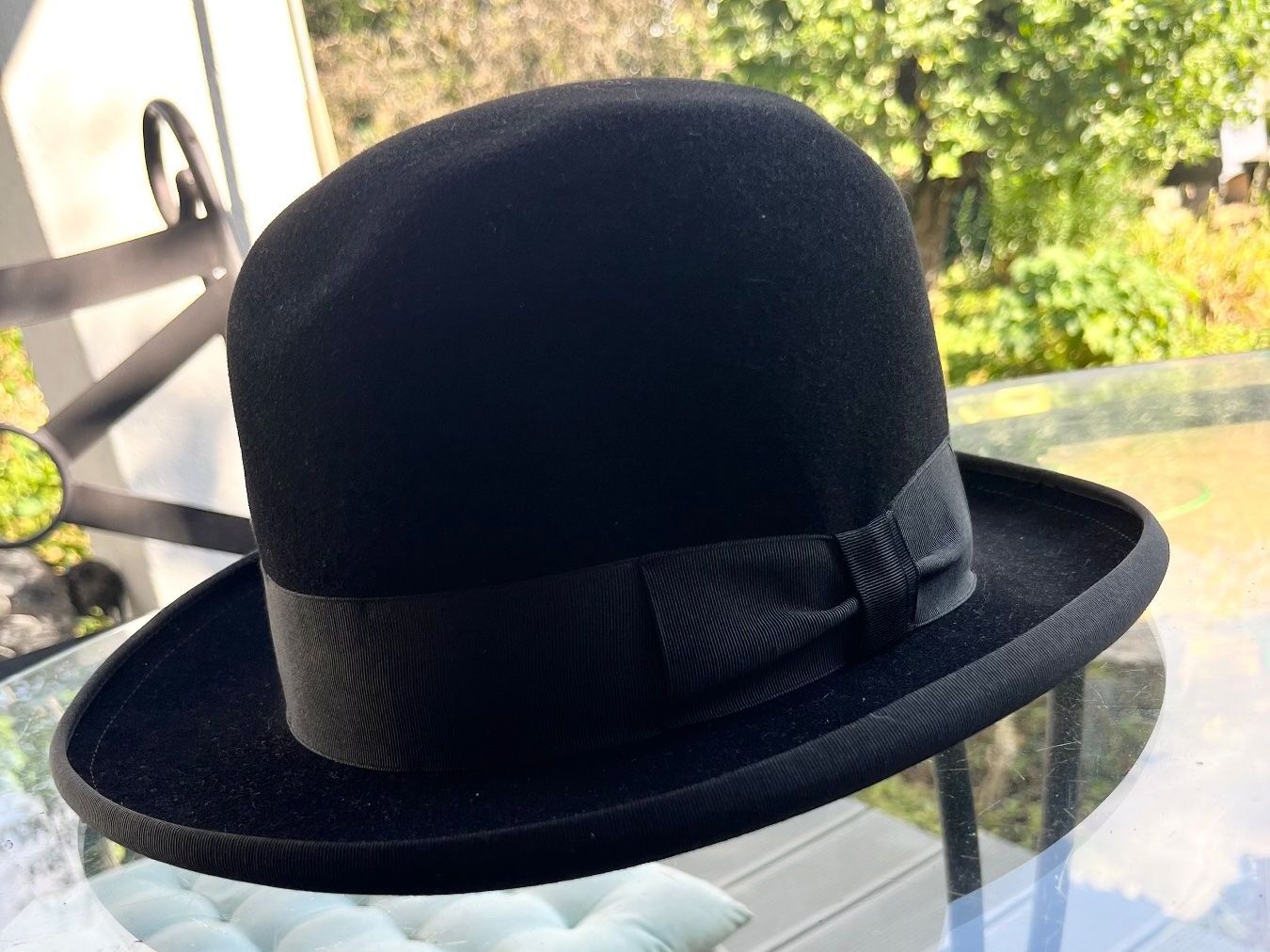 Chapeaux, bonnets & casquettes: Schwarzer Herrenhut, Melone – D'occasion à Muttenz par Bhuebi