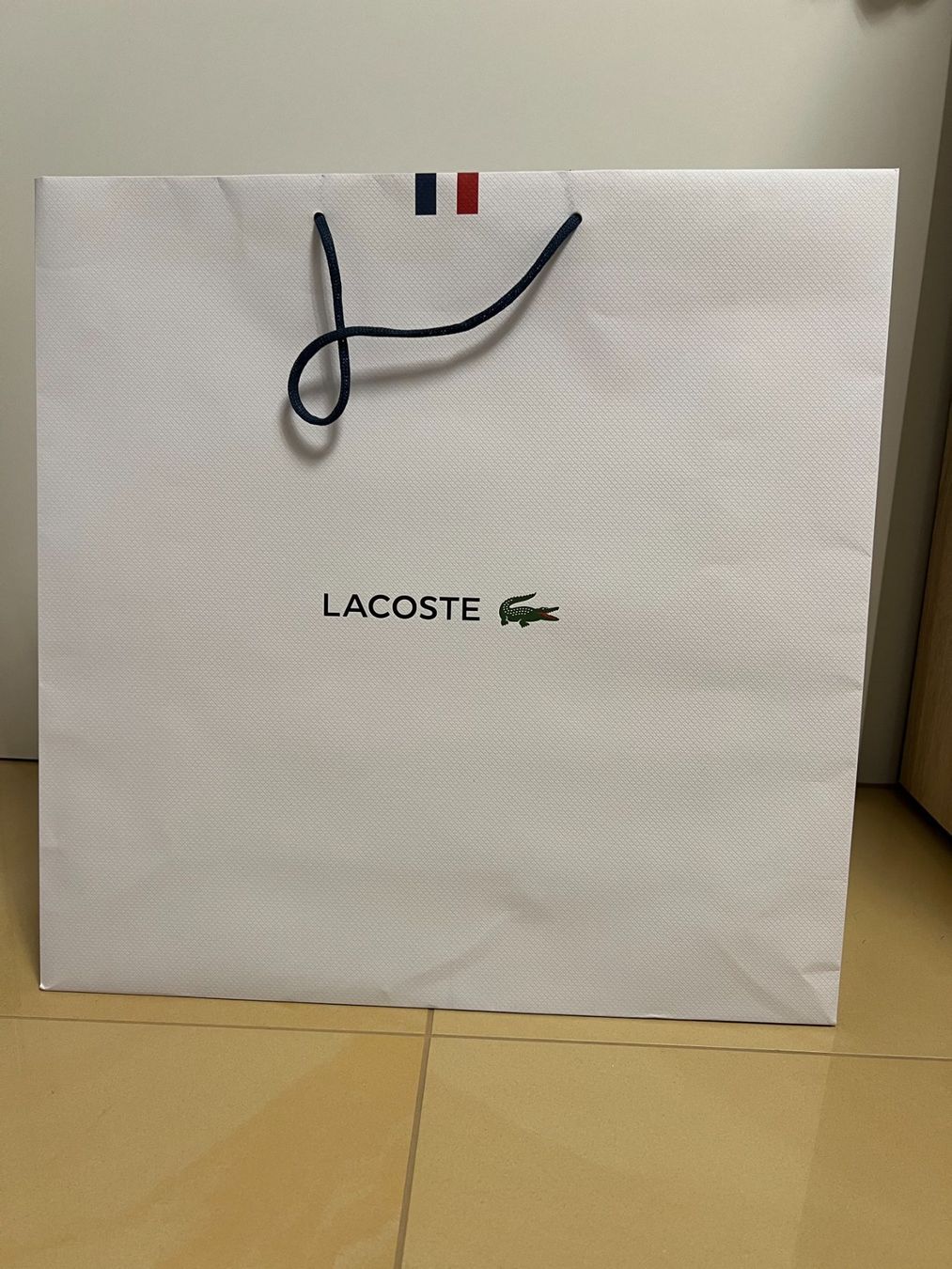 Lacoste Borse: Einkaufstasche von Lacoste – Nuovo (secondo la descrizione) da Neuenegg venduto da bra_55gz 2