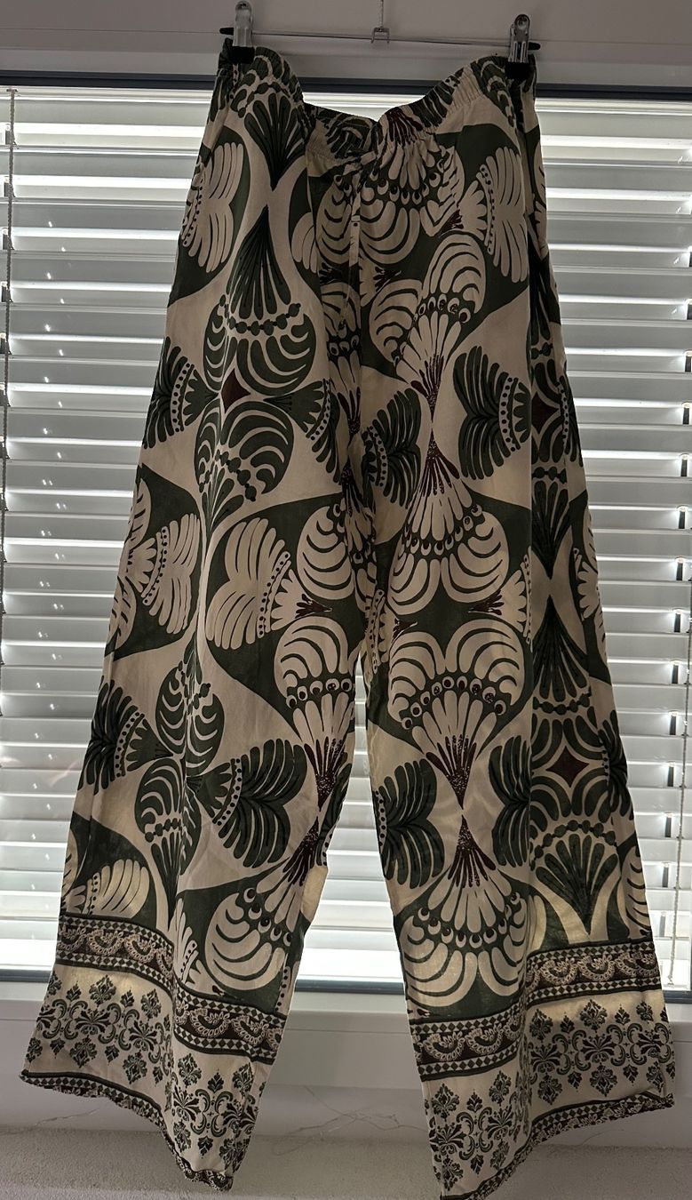 Pantaloni: Pantalon large Chicorée (L) – Nuovo (secondo la descrizione) da Chalais venduto da marie.line