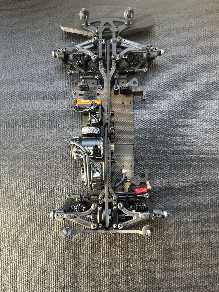 XRay Modellismo RC: Xray X4 24 – Usato da Urnäsch venduto da Welleweg