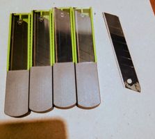 Abbrechklingen Colorus 18mm im Spender 1000 klingeln