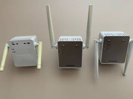 Netgear 3  WiFi-Range Extender
