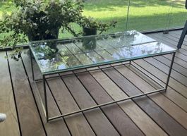 Table basse rectangulaire structure métal verre état neuf