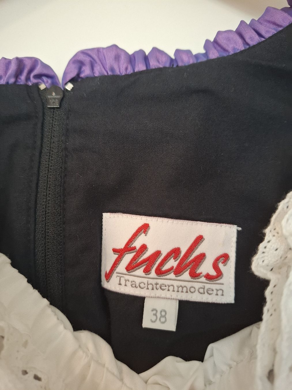 Kleider: Wunderschönes und hochwertiges Dirndl Gr. 38 – Gebraucht aus Chur von Petra21 3