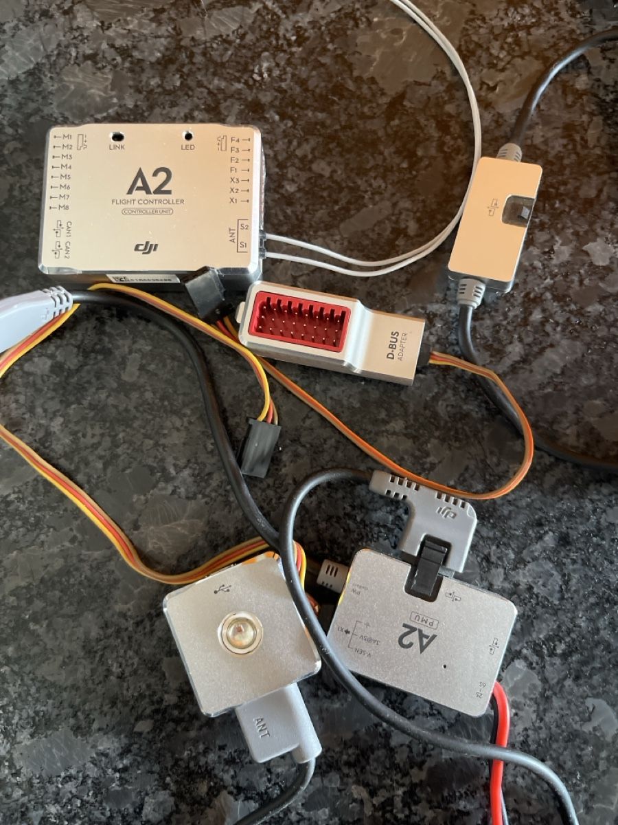 DJI RC Kits de montage: Dji A2 – D'occasion à Langwies par ann_n88c 1