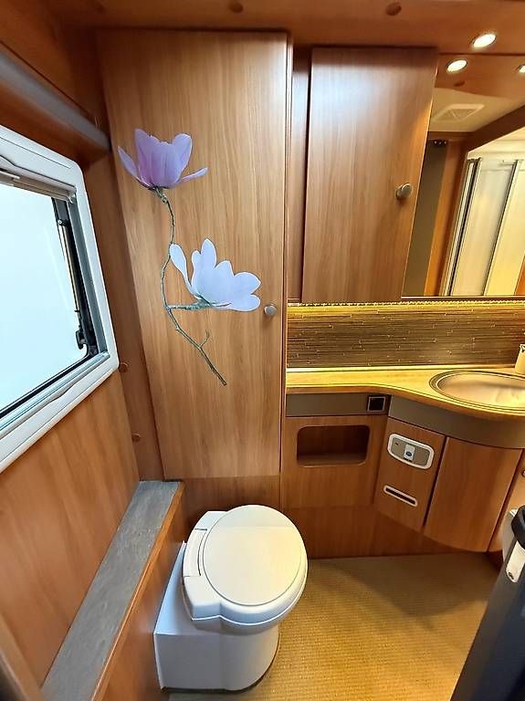 Veicoli da campeggio: ERIBA Nova SL 590 – Usato da Langenthal venduto da Reisemobil01 7