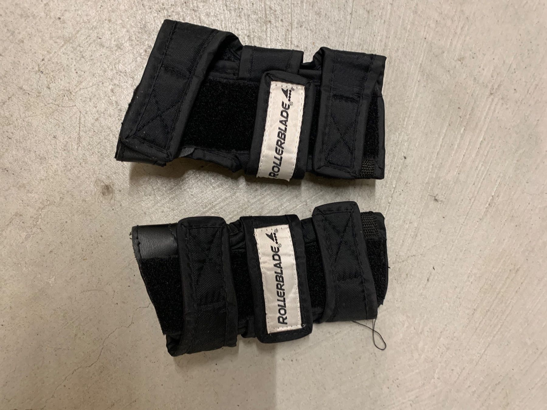 Protections: Handgelenkschutz Marke Rollerblade – D'occasion à zürich par ste_k7gp 1