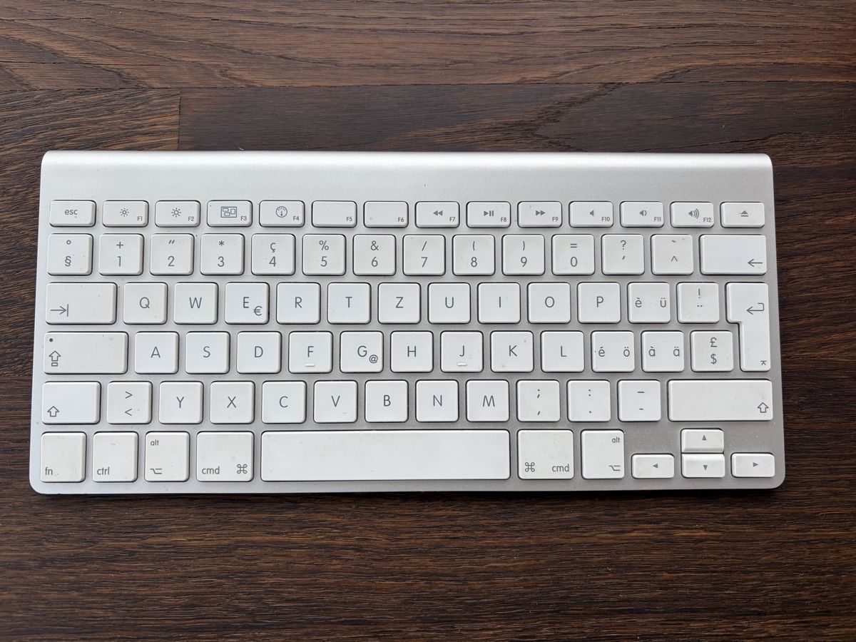 Apple Tastiere: Apple Keyboard  – Usato da Oberwil-Lieli venduto da dan-1987