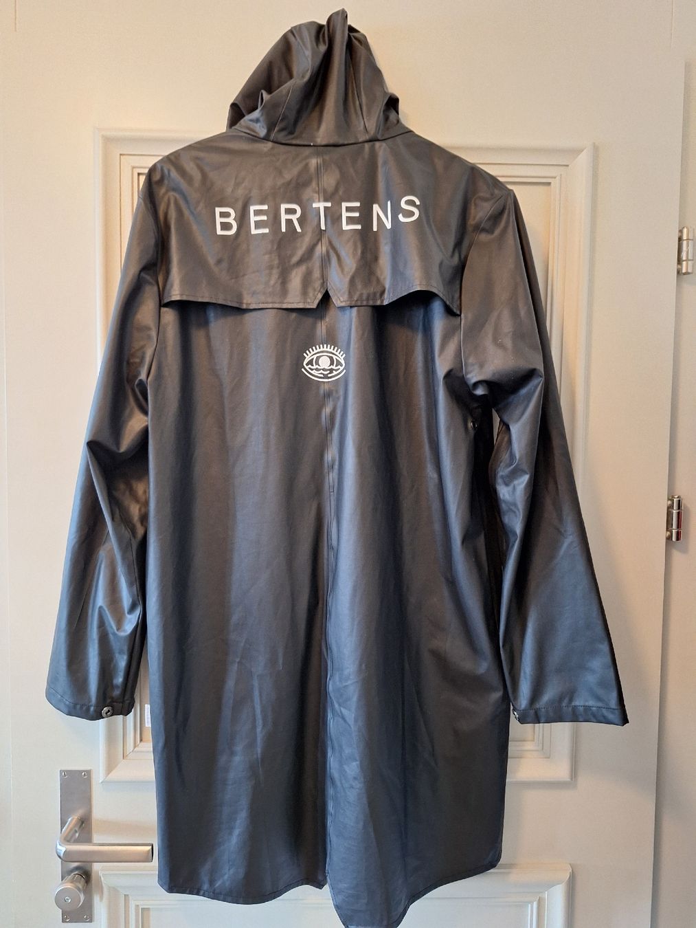Rains Jacken: Rains Regenjacke schwarz XS/S – Gebraucht aus Basel von kiko9 1
